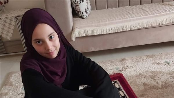 نفسي أعرف قبرها فين.. مأساة أم توفيت ابنتها بعدما حرمها والدها من الأنسولين 