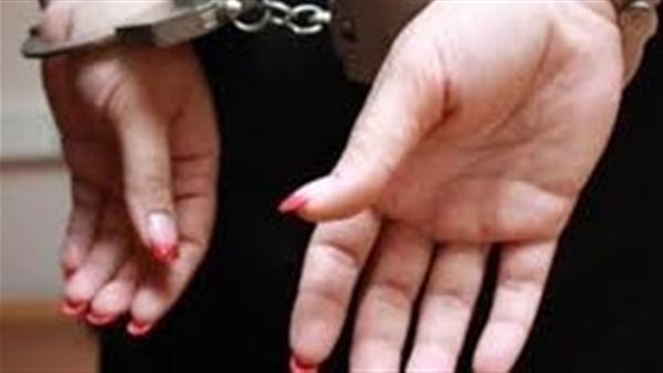 فيديوهات خادشة.. تفاصيل القبض على بلوجر بتهمة غسل 60 مليون جنيه 