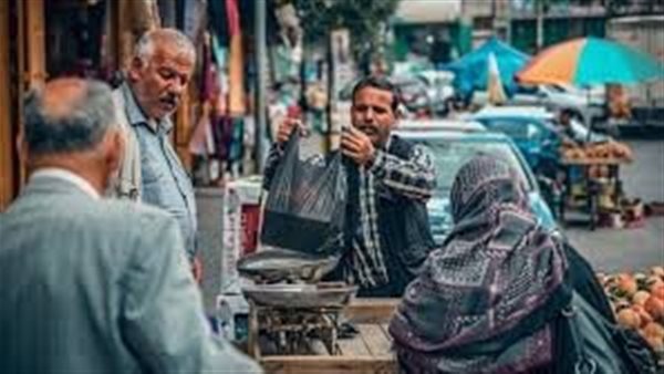 صواريخ فوق الرؤوس وأزمة في الجيوب.. الانهيار المعيشي يلاحق سكان الضفة الغربية 