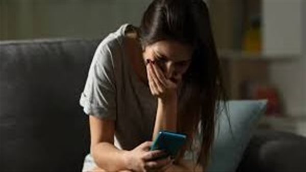 بدأت بكلام معسول وانتهت بفضيحة.. كيف أوقع شيطان بولاق ضحاياه في فخ الابتزاز؟