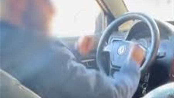 عاتبته فدهسني.. فتاة تتهم سائق شركة توصيل شهيرة بإصابتها في العجوزة