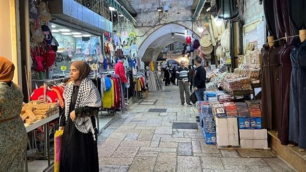 آمال رمضان بددتها الصواريخ .. تجار القدس يودعون الشهر الكريم بجيوب خاوية