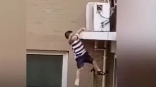 جريمة تهز الجيزة.. سيدة 