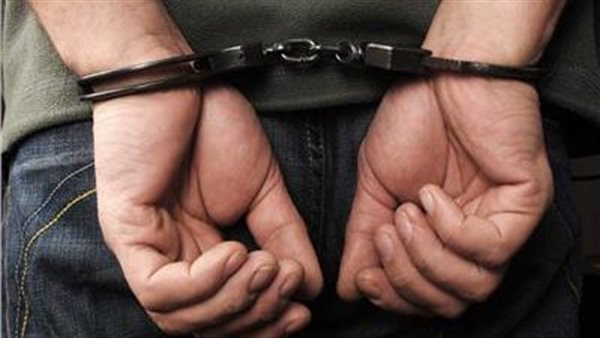 بنقاب وملابس نسائية.. تفاصيل مثيرة في ضبط رجل داخل مصلى سيدات بالإسكندرية