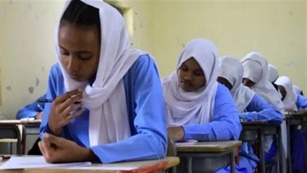 حلم الثانوية الذي تحوّل إلى كابوس.. كيف نصب رجل أعمال على 480 طالبًا سودانيًا؟