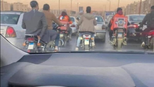 مش كل حاجة نحولها لغنى وفقير.. تعليق مثير من حسن المستكاوى بعد صورة الموتوسيكلات