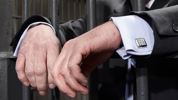  أسلحة نارية ومفرقعات.. تفاصيل الحكم على إمبراطور صناعة الخمور