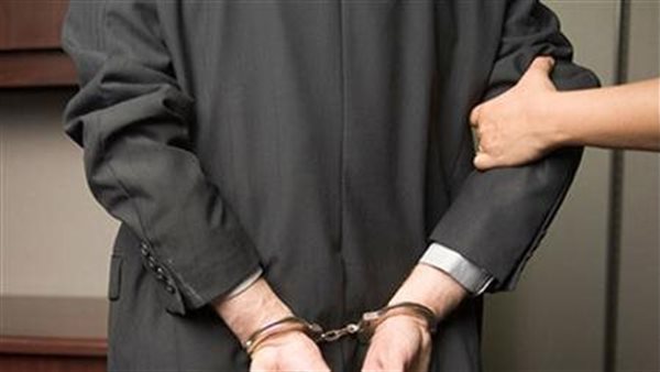 أخويا صور مراتي ولما اشتكيت لأبويا دافع عنه.. تفاصيل صادمة جديدة في مقتل أب على يد نجليه بالغربية