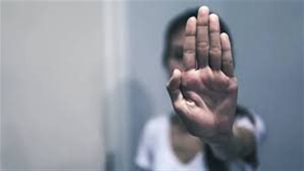 لحظة صادمة داخل محل ملابس.. ماذا حدث لفتاة قاصر على يد عربي بأكتوبر؟