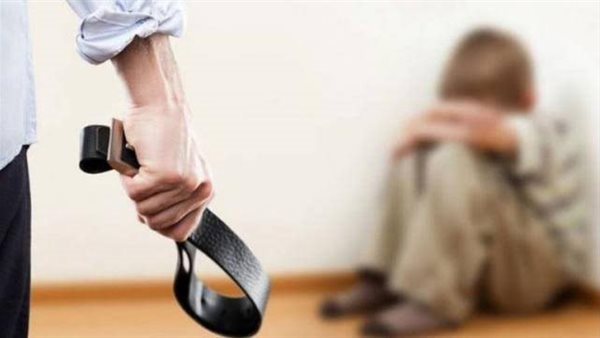 بسبب التبول اللاإرادي.. تفاصيل صادمة في تعذيب أب لنجله حتى الموت بالجيزة