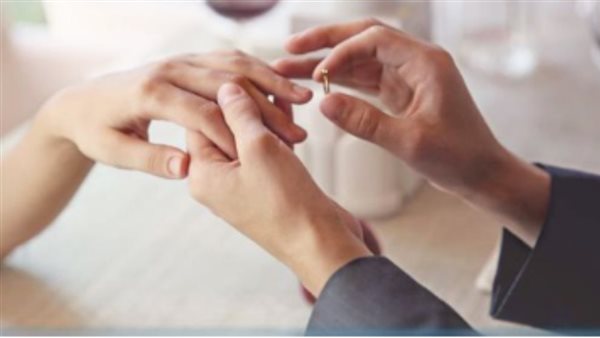 أوهمها بالزواج ونهب 6 ملايين جنيه.. تفاصيل ضبط شاب ابتز فتاة أجنبية بصور خاصة بالنزهة 