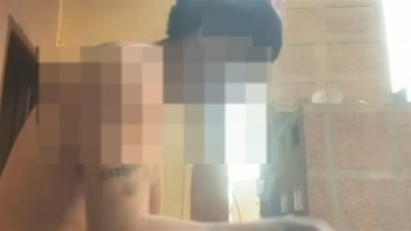 عريان ويردد ألفاظًا خادشة.. تفاصيل مثيرة عن فيديو بيسو العفريت 