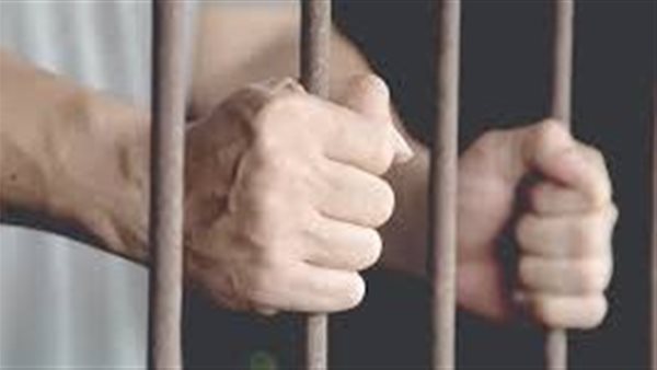 بسبب 200 جنيه.. تفاصيل صادمة جديدة في مقتل أب وجدة على يد الحفيد بالاسكندرية