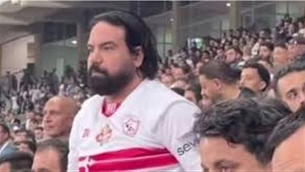 جماهير الأهلي تنفجر غضبًا ضد مدحت عبدالهادي 
