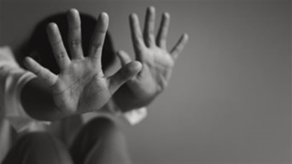 أنجبت منه طفلًا.. قرار جديد في محاكمة المتهم بالتعدي على فتاة من ذوي الاعاقة 