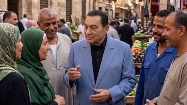 بلادي وإن جارت عليَّ عزيزةٌ.. علاء مبارك يثير الجدل بفيديو لوالده | شاهد