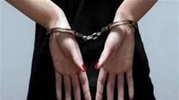 قرار جديد بشأن سيدة وابنتها وخطيبها بتهمة قتل زوجها على طريق الواحات