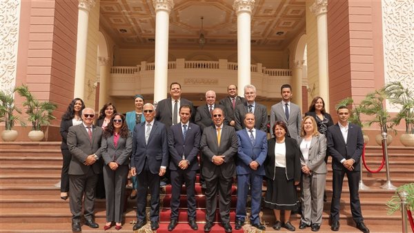 الجامعة البريطانية في مصر توقع بروتوكول تعاون مع 