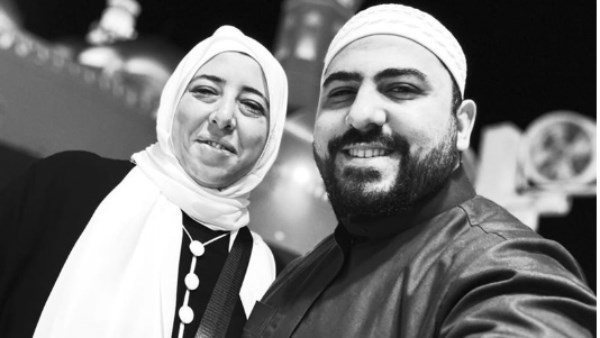  سبقتيني صائمة إلى الجنة.. زوج ينعى زوجته بكلمات مؤثرة بعد وفاتها داخل المسجد 