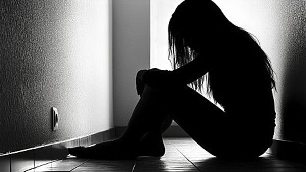 تفاصيل إنقاذ طالبة في اللحظات الأخيرة من محاولة إلقاء نفسها بحدائق أكتوبر 