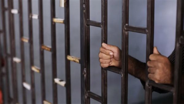  قيدها وضربها حتى الموت.. تفاصيل ضبط المتهم بقتل ابنة زوجته في أبو النمرس 