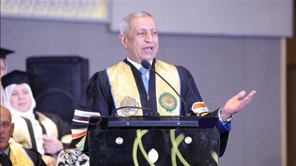 الأكاديمية العربية للعلوم والتكنولوجيا تحتفل بتخريج دفعة جديدة من المعهد العربي لإعداد القادة