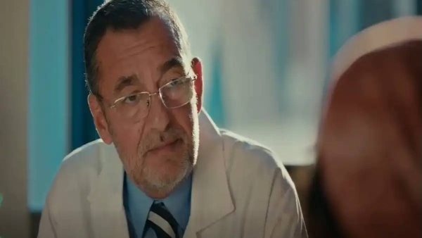 من عشق الدراجات إلى الرحيل المفاجئ.. تفاصيل الساعات الأخيرة فى حياة الفنان محمد مرزبان