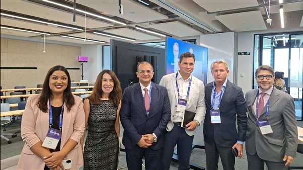 رئيس جامعة الجلالة متحدثًا رسميًا في مؤتمر دولي بمدريد حول تعزيز التعاون بين القطاعين العام والخاص في التعليم العالي