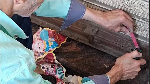 فول وطعمية بالصراصير.. تفاصيل غلق وتشميع محل شهير في بورسعيد