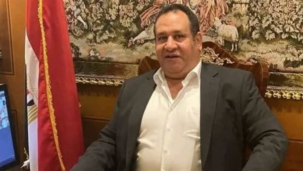 مش أنا اللي يتضحك عليا.. تفاصيل 20 دقيقة قضاها صبري نخنوخ داخل معرض التجمع