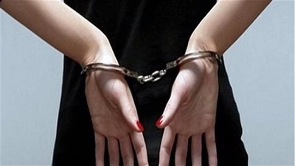 سائق التوكتوك بديلًا للزوج المغترب.. القصة الكاملة للحكم على سيدة وعشيقها بتهمة قتل الزوج بأسيوط