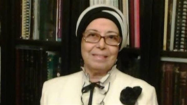 الجليسة المطرودة خططت للانتقام.. تفاصيل صادمة في واقعة سرقة وشروع في قتل مسنة