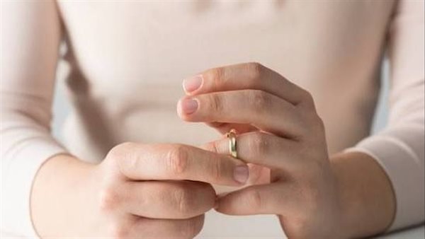 عايزني أخطبله بنت عمه.. سيدة تطلب خلع زوجها في محكمة الأسرة