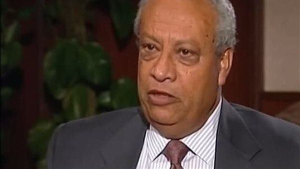 سرقوا بطاقة شخص وألقوها مكان الجريمة.. تفاصيل سرقة شقة زوجة رئيس الوزراء الأسبق 