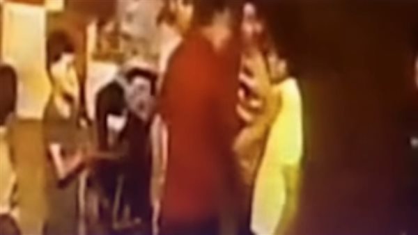 ضرب ابني.. تفاصيل ضبط المتهم بالاعتداء على طالب بالدقهلية | فيديو