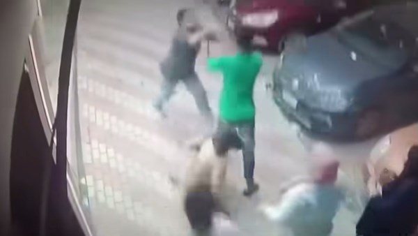 لقطات صادمة.. تفاصيل ضبط المتهمين بالاعتداء على فتاة بطنطا | فيديو