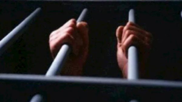 عاتبه على التحرش بفتاة.. تطور جديد في اتهام مسجل خطر بقتل شاب بمنشأة ناصر