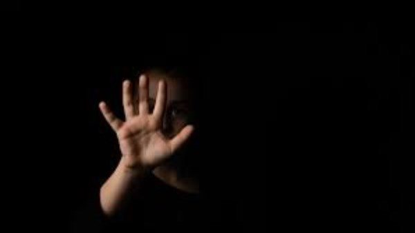 تفاصيل القبض على المتهم بالتحرش بخريجة آداب داخل ميني باص في مدينة نصر