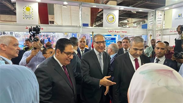 رئيس جامعة القاهرة: معرض «أخبار اليوم للتعليم العالي» منصة مهمة لمساعدة الطلاب على اختيار مستقبلهم الأكاديمي