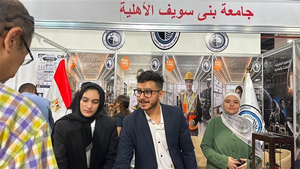في معرض «أخبار اليوم للتعليم العالي».. طلاب علوم الملاحة وتكنولوجيا الفضاء يبتكرون قمرًا صناعيًا تعليميًا وروفر للاستكشاف الذاتي صور