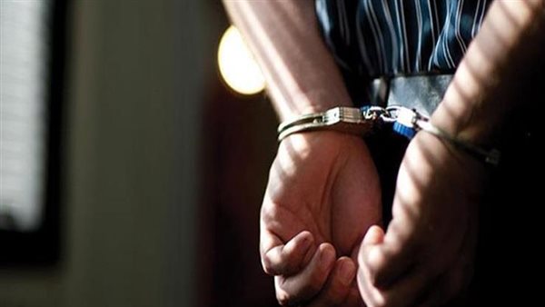 سخنيلي الأكل.. تفاصيل القبض على المتهم بالتهجم على جارته ومحاولة هتك عرضها بالوراق