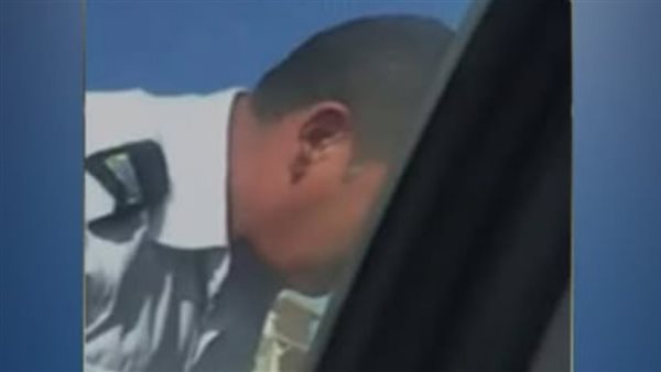 التفاصيل الكاملة لفيديو تجاوز فرد شرطة مع سائح بجنوب سيناء 