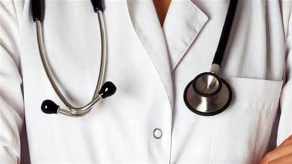 خناقة على الطلاق داخل العيادة.. قرار جديد بشأن طبيب وأشقاء زوجته بعد مشاجرة بدار السلام
