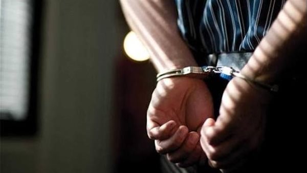 بابا بيضرب ماما.. قصة استغاثة انتهت بإطلاق نار داخل كمبوند الأثرياء بأكتوبر