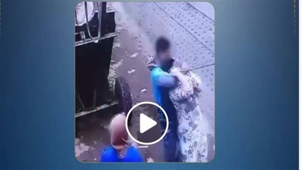 تفاصيل مثيرة.. حقيقة الاعتداء على سيدة بالبحيرة وسط الشارع | فيديو