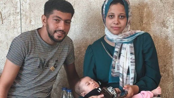  200 ألف وبيت مستقل..تفاصيل عودة حبيبة المعتدى عليها من حماتها إلى زوجها بعد الصلح | شاهد 