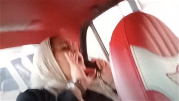 هلبسك مصيبة.. تفاصيل اعتداء سيدة على سائق | فيديو 