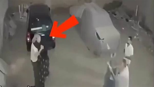  التفاصيل الكاملة لجلسة الصلح.. 100 ألف جنيه تنهي خلاف سيدة السوبلكس في طوخ | شاهد