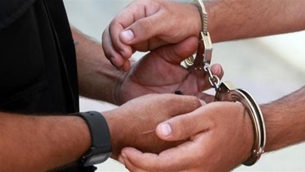  من المنور.. تفاصيل ضبط عامل نظافة اختلس النظر لزوجة رجل أعمال أثناء استحمامها بالتجمع 