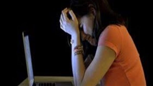 تتجوزيني يا فاتن.. القصة الكاملة لتهديد شاب خطيبته السابقة بنشر صورها 
